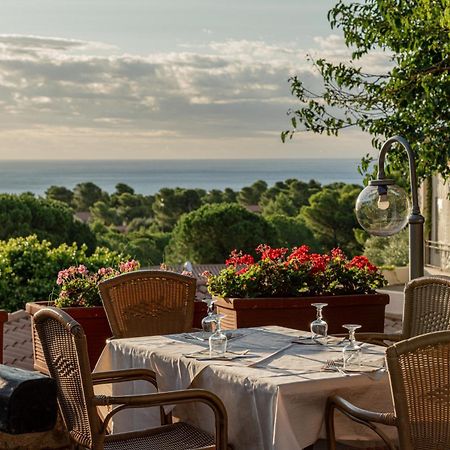 Club Esse Cala Gonone Hotel Exterior photo