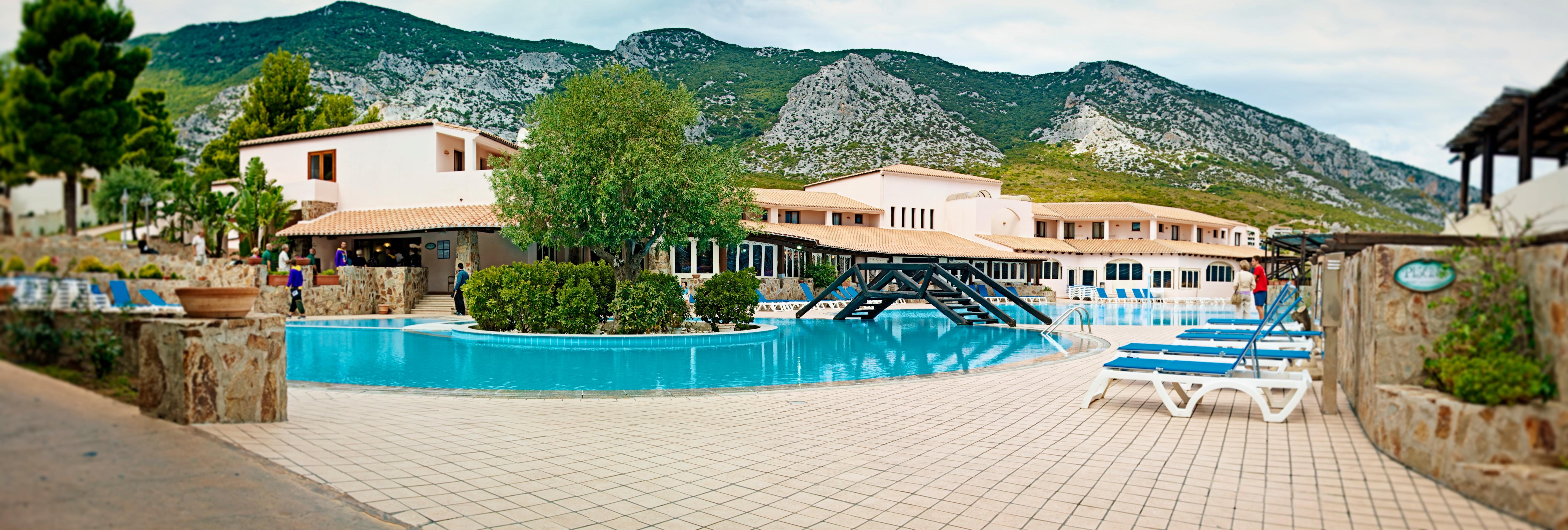 Club Esse Cala Gonone Hotel Exterior photo