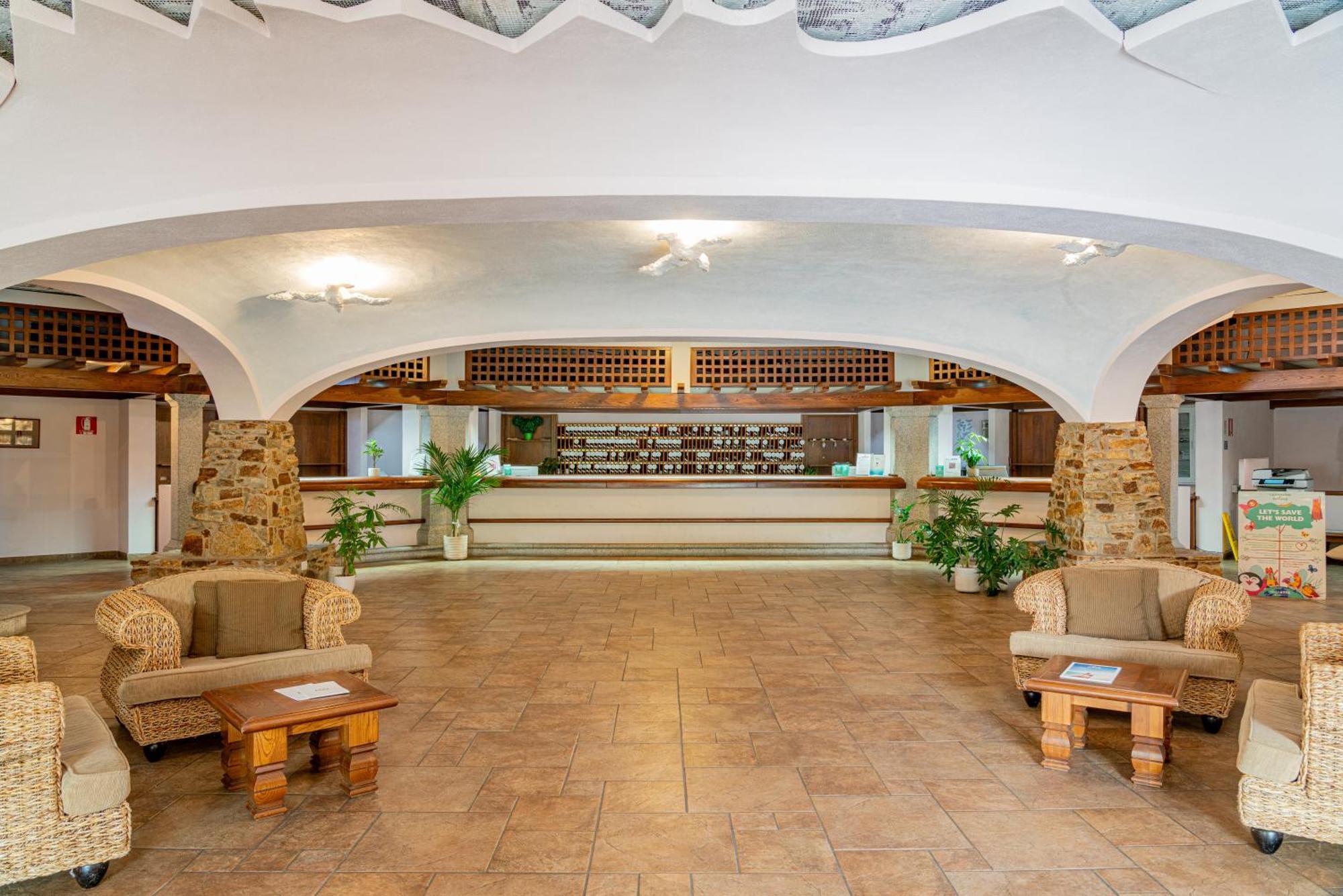Club Esse Cala Gonone Hotel Exterior photo