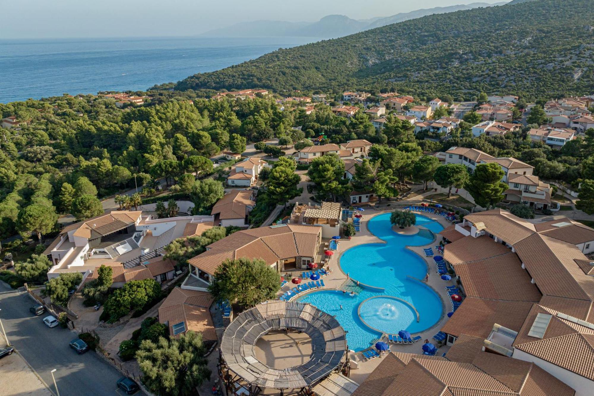 Club Esse Cala Gonone Hotel Exterior photo