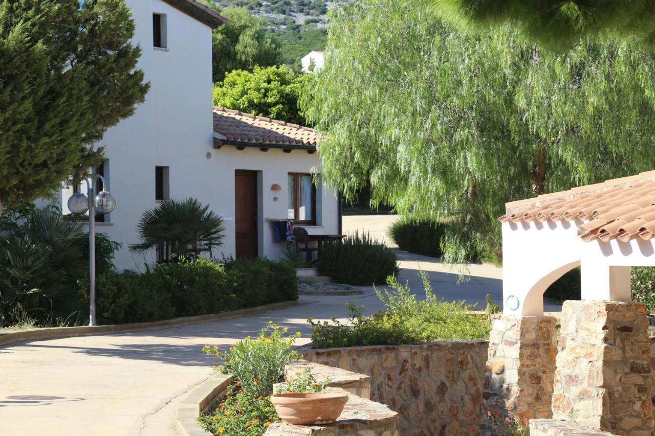 Club Esse Cala Gonone Hotel Exterior photo